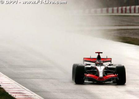 Mi rouge,  mi gris...